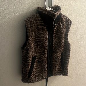 JoyLab Brown and Black Fuzzy Vest